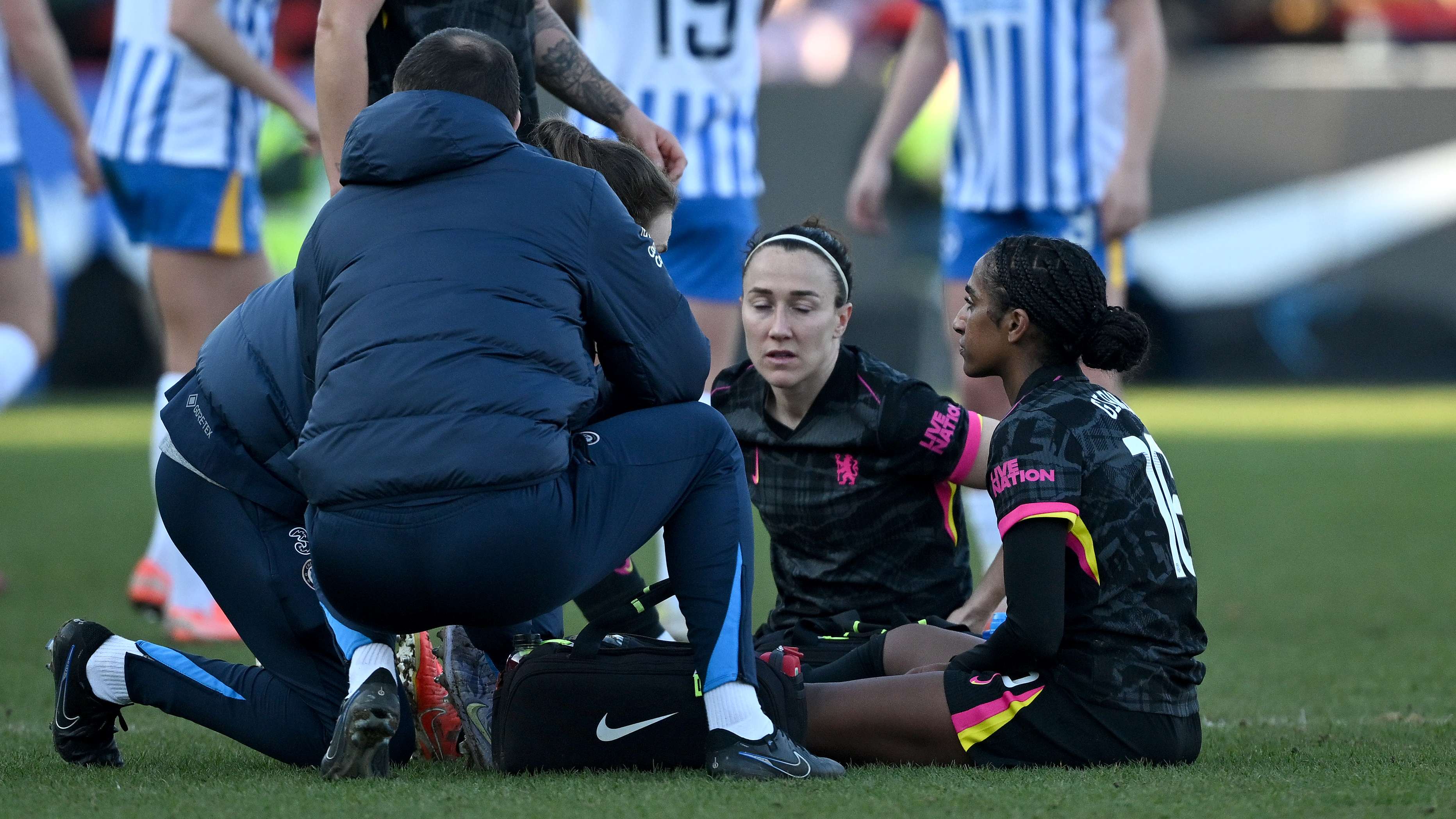 他通过社交 他通过社交