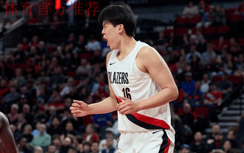 牛啊！杨瀚森首发，19分钟4分5篮板！末节大爆发，暴扣华裔中锋